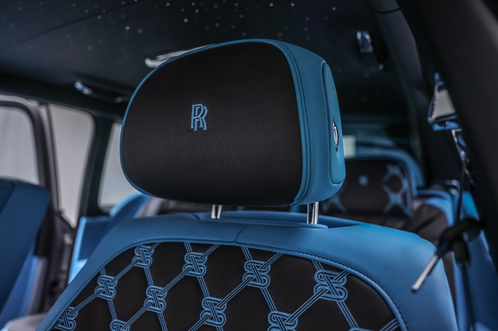 2025 ROLLS ROYCE CULLINAN BLACK BADGE | DUALITY TWILL | SANCTUARY SEATS | BESPOKE SOUND SYSTEM |